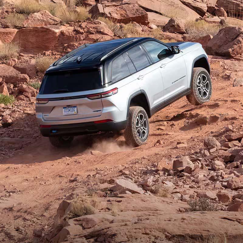 BA HỆ THỐNG DẪN ĐỘNG 4X4