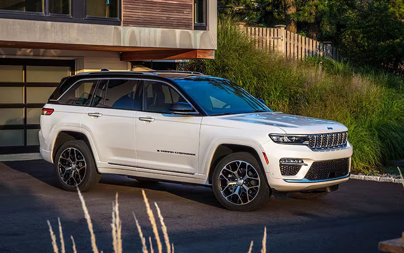 Giá xe Jeep Grand Cherokee